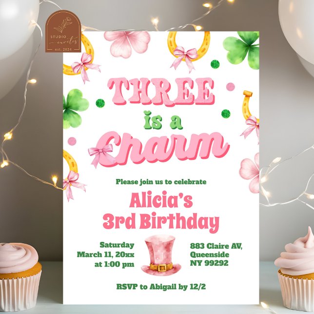 Girl Bow Glitter three is a charm St Patrick Einladung (Von Creator hochgeladen)