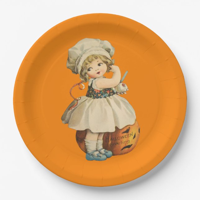 Girl Carving Apple Halloween Pappteller (Vorderseite)