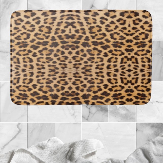 Girl-Chic Wildsafari-Leopardenprint Badematte (girly chic wild safari fashion leopard print bath mat)