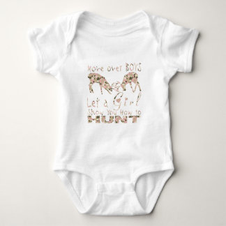 GIRL DEER HUNTER BABY STRAMPLER