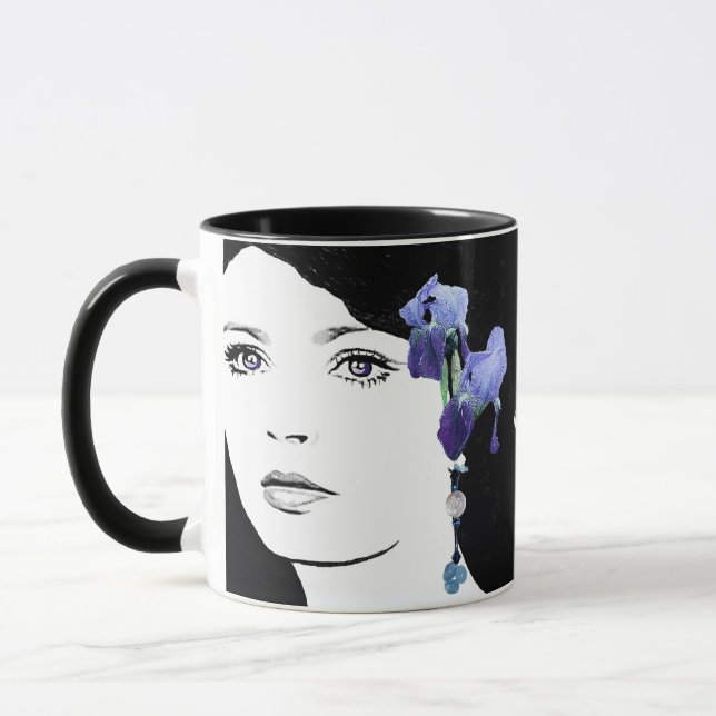 Girl face Emily Name anpassbar blauen Iris floral Tasse (Links)
