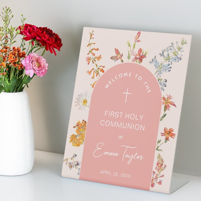 Girl First Communion Pink Arch Floral Wildflowers Sockelschild (Von Creator hochgeladen)