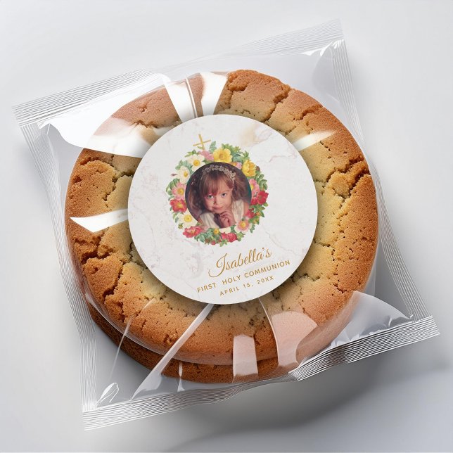 Girl First Communitymarmor Foto in Rose Kranz Runder Aufkleber (Von Creator hochgeladen)