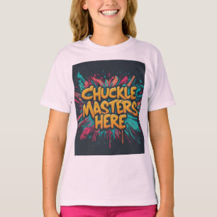 Girl genießt es, ein T-Shirt zu tragen