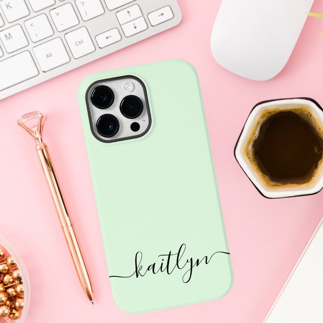 Girl Green Monogram Modern Script Personalisiert Case-Mate iPhone Hülle (Von Creator hochgeladen)