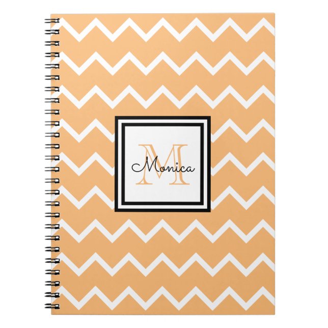 Girl Pastel Orange Name Monogram Zickzack Notizblock (Vorderseite)