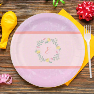 Girl Pastel Pink und Lavender Floral Monogram Kid Pappteller