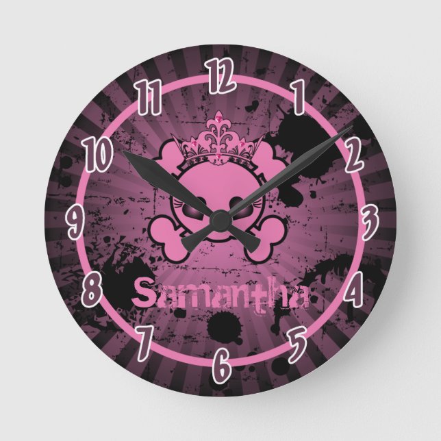Girl Pink EMO Skull Rocker Personalisierte Uhr (Vorderseite)