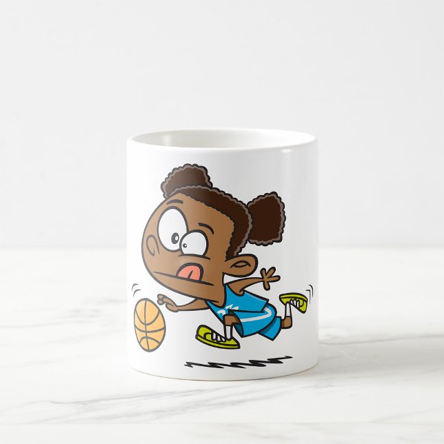 Girl Playing Basketball Tasse (Von Creator hochgeladen)