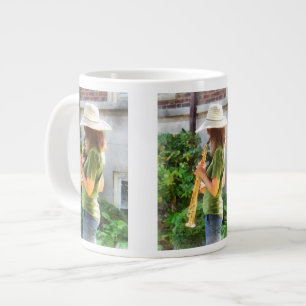 Girl Playing Saxophon Jumbo-Tasse