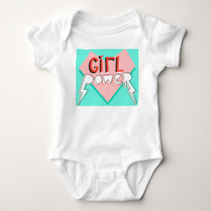 Girl-Power: Niedlicher grafischer Slogan Baby Strampler