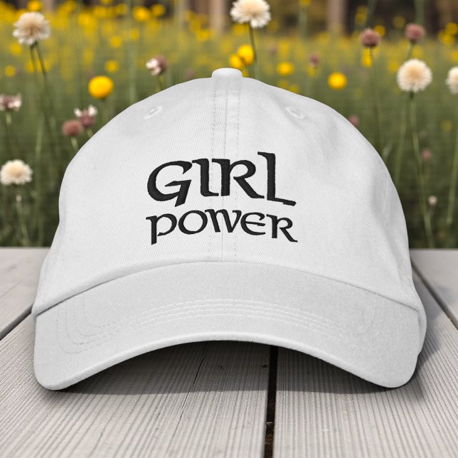 Girl Power Simple Modern Typografy Custom Bestickte Baseballkappe (Von Creator hochgeladen)