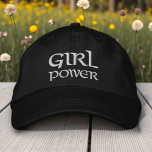Girl Power Simple Modern Typografy Custom Bestickte Baseballkappe<br><div class="desc">Girl Power Simple Modern Typografy Custom Sticktier Baseball Cap bietet die einfache moderne bestickte Text "Girl Power". Perfekt als Geschenk für Cousin,  Schwester,  Mutter und mehr. Erstellt von Evco Studio www.zazzle.com/store/evcostudio</div>