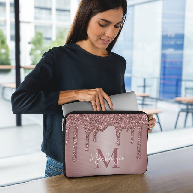 Girl Rose Gold Sparkle Glitzer Tropfen Monogram Laptopschutzhülle (Von Creator hochgeladen)