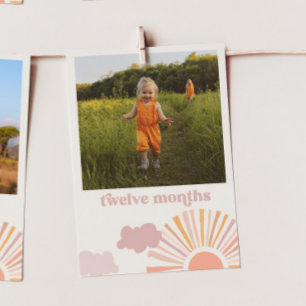 Girl Sun Monthly Banner Card - Zwölf Monate Einladung
