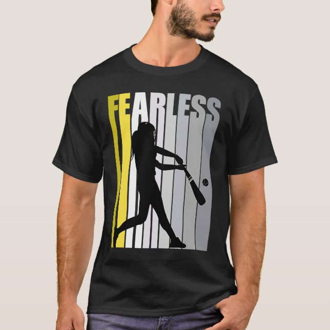 Girls Baseball Fierce Courage Strong Fierce Graphi T-Shirt (Vorderseite)