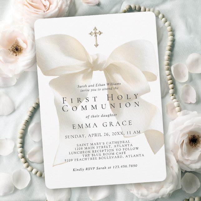 Girl's First Holy Communion Elegant Ivory Bow Einladung (Invitation may be ordered in both printed and digital formats.)