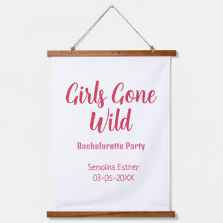 girls gone wild bachelorette party red name retro wandteppich mit holzrahmen