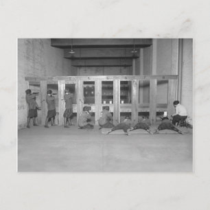 Girls Rifle Team, 1922 Postkarte