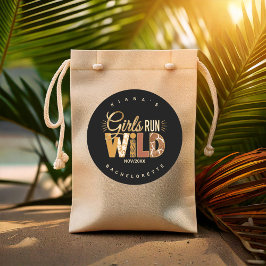 Girls Run Wild Safari Bachelorette ID1148 Runder Aufkleber