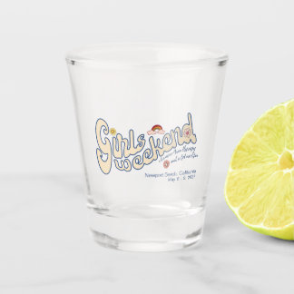 Girls Weekend billiger als Therapie und viel mehr  Schnapsglas