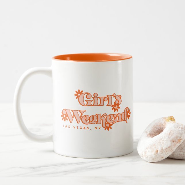 Girls Weekend Retro 70er Custom Travel Erleben Zweifarbige Tasse (Mit Donut)