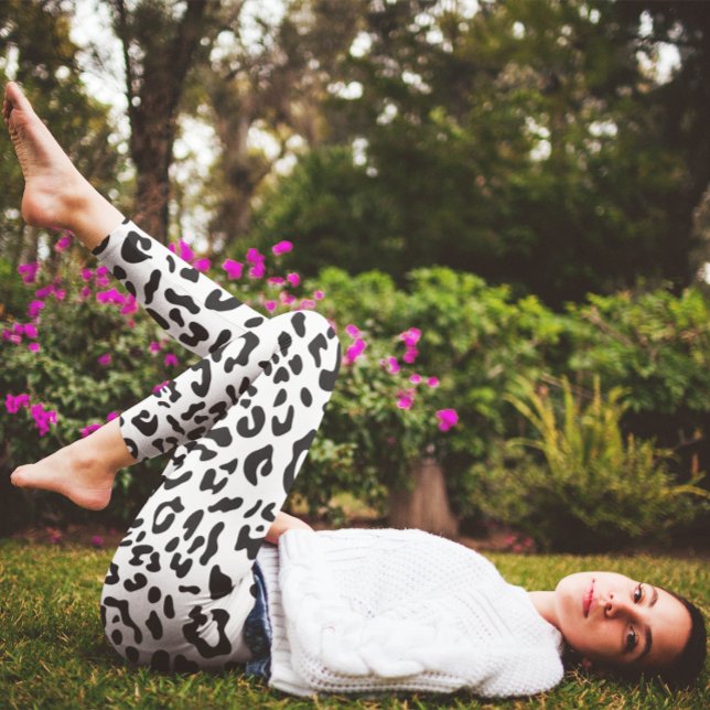 Girly Black und White Leopard Spot Leggings (Von Creator hochgeladen)