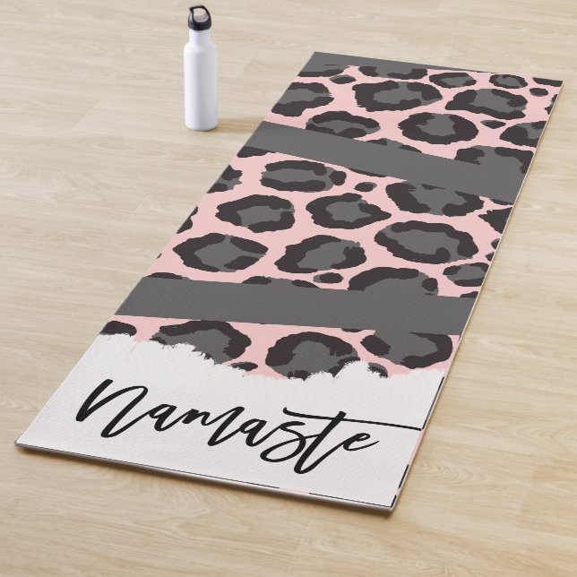 Girly Chic Pink Black Gray Leopard Cheetah Print Yogamatte (Beispiel)
