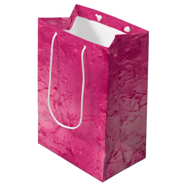 Girly Glam Chic Pink Paint Brautparty Mittlere Geschenktüte (Vorderseite Schrägansicht)