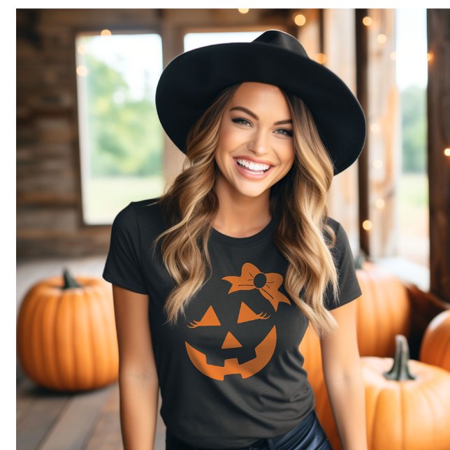 Girly Jack-o-lantern Pumpkin Face Halloween T-Shirt (Von Creator hochgeladen)
