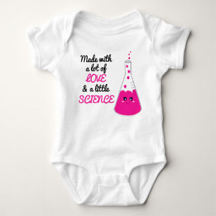 Girly made with Liebe and Science Beaker Niedlich  Baby Strampler