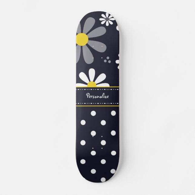 Girly Mod Daisies und Polka Punkte mit Namen Skateboard (Vorderseite)