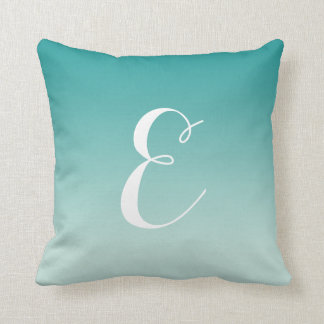 Girly Modern Aquamarin Aqua Ombre Custom Monogram Kissen