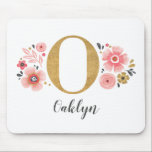 Girly Pink Monogram Mousepad<br><div class="desc">Ein wunderschönes,  mit Monogramm,  rosa Blumenmousepad mit rosafarbenen Blume und einem goldenen monogrammatikalischen Buchstaben O. Personalisieren Sie das Mauspad,  indem Sie Ihren Namen unter dem Monogramm hinzufügen. Macht ein lustiges Geschenk für einen Freund oder für eine Brautjungfrau. Entworfen für Sie von BlackBerry Boulevard.</div>
