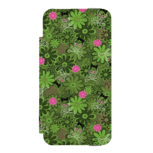 Girly Punkschädel auf Blumen-Camouflagehintergrund Incipio iPhone Geldbeutel-Hülle (Folio Vorderseite)