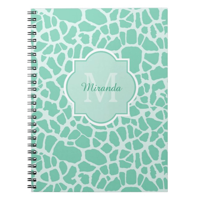 Girly tadelloses grünes Giraffen-Druck-Monogramm Notizblock (Vorderseite)