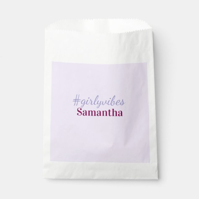 Girlyvibes Hashtag helllila rosa weibliche Vibes Geschenktütchen (Vorderseite)