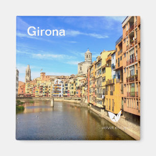 Girona Kühlschrankmagnet von Velvet Escape Magnet