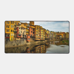 Girona Spanien Schreibtischunterlage – Farbige Häu