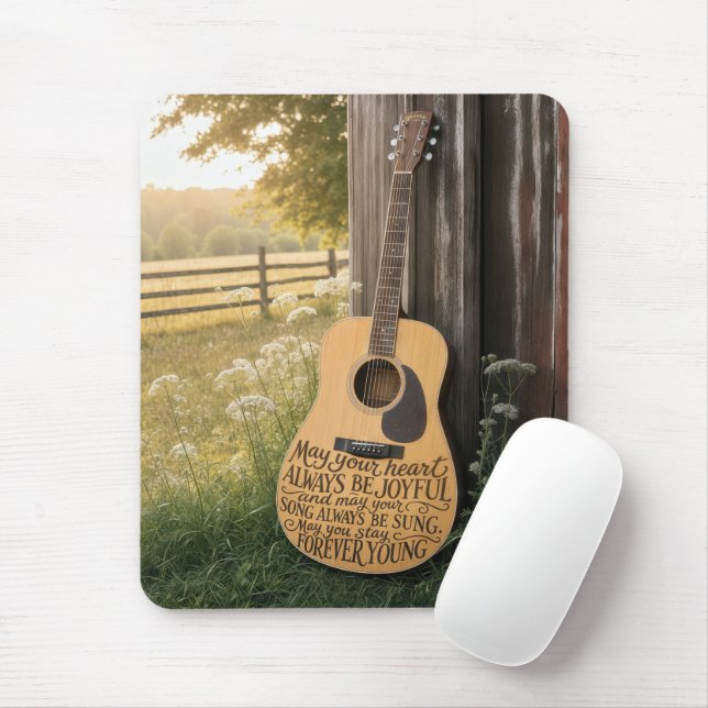 Gitarre an einer Scheune lehnend mit Zitat Mousepad (Mit Mouse)