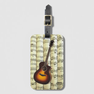 Gitarre auf Notenblättern ~ Gepäckanhänger