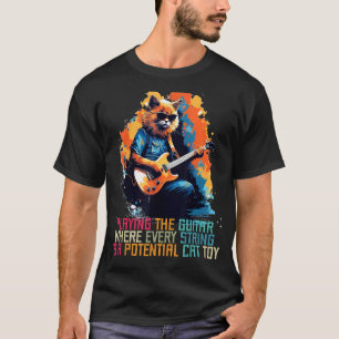 Gitarre spielen mit Katzenspielzeug und Saiten Kos T-Shirt