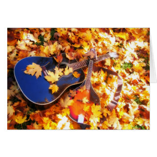 Gitarre und Mandoline im Blätter