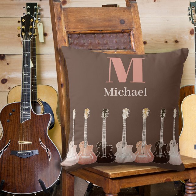 Gitarrist Mit Monogramm Guitars Brown Kissen (Guitar lovers monogram brown rustic pillow)