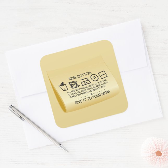 Give it to your mom 1 quadratischer aufkleber (Umschlag)