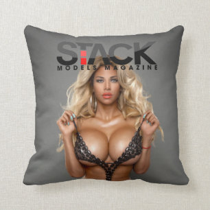 Gizel Wurfs-Kissen durch Stack Models Inc. Kissen