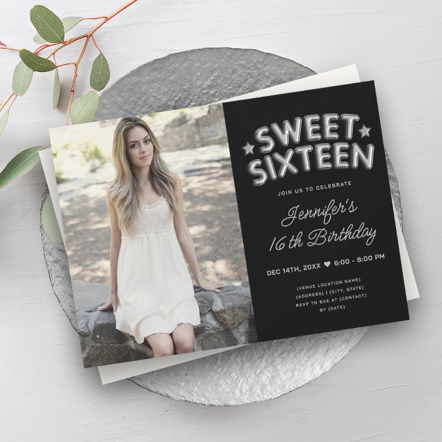 Glam Foto Silver Black Balloons Sweet 16 Einladung (Glam Photo Silver Black Balloons Sweet 16 Invitation)