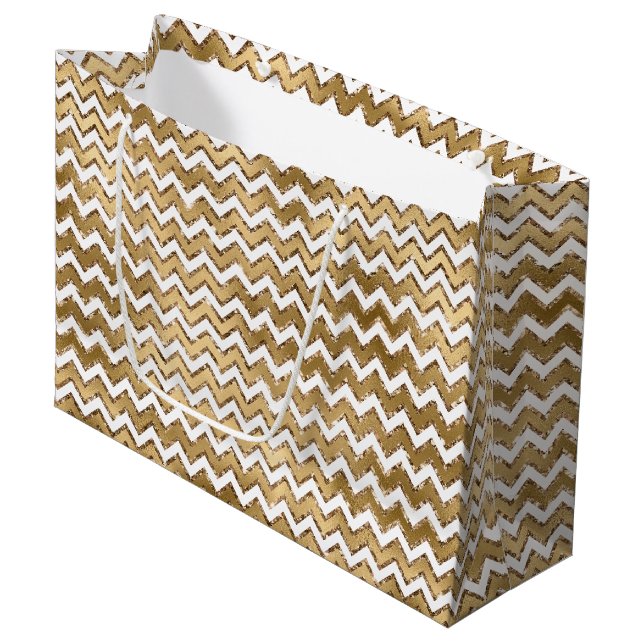 Glam Gold White Zigzag Streifen Große Geschenktüte (Vorderseite Schrägansicht)