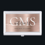 Glam Rose Gold Brushed Metal 3 Monogram Script Visitenkarten Dose<br><div class="desc">Elegante Rose Gold Brushed Metal Monogram Script Business Card Fall</div>