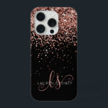 Glam Rose Gold Glitzer Elegantes Monogramm iPhone 15 Pro Hülle<br><div class="desc">Glam Rose Gold Glitter Elegant Monogram iPhone Case. Easily personalize this trendy chic phone case design elegant rose gold sparkling glitter on a black background. The design feys your handwritten script monogram with pretty swirls and name.</div>